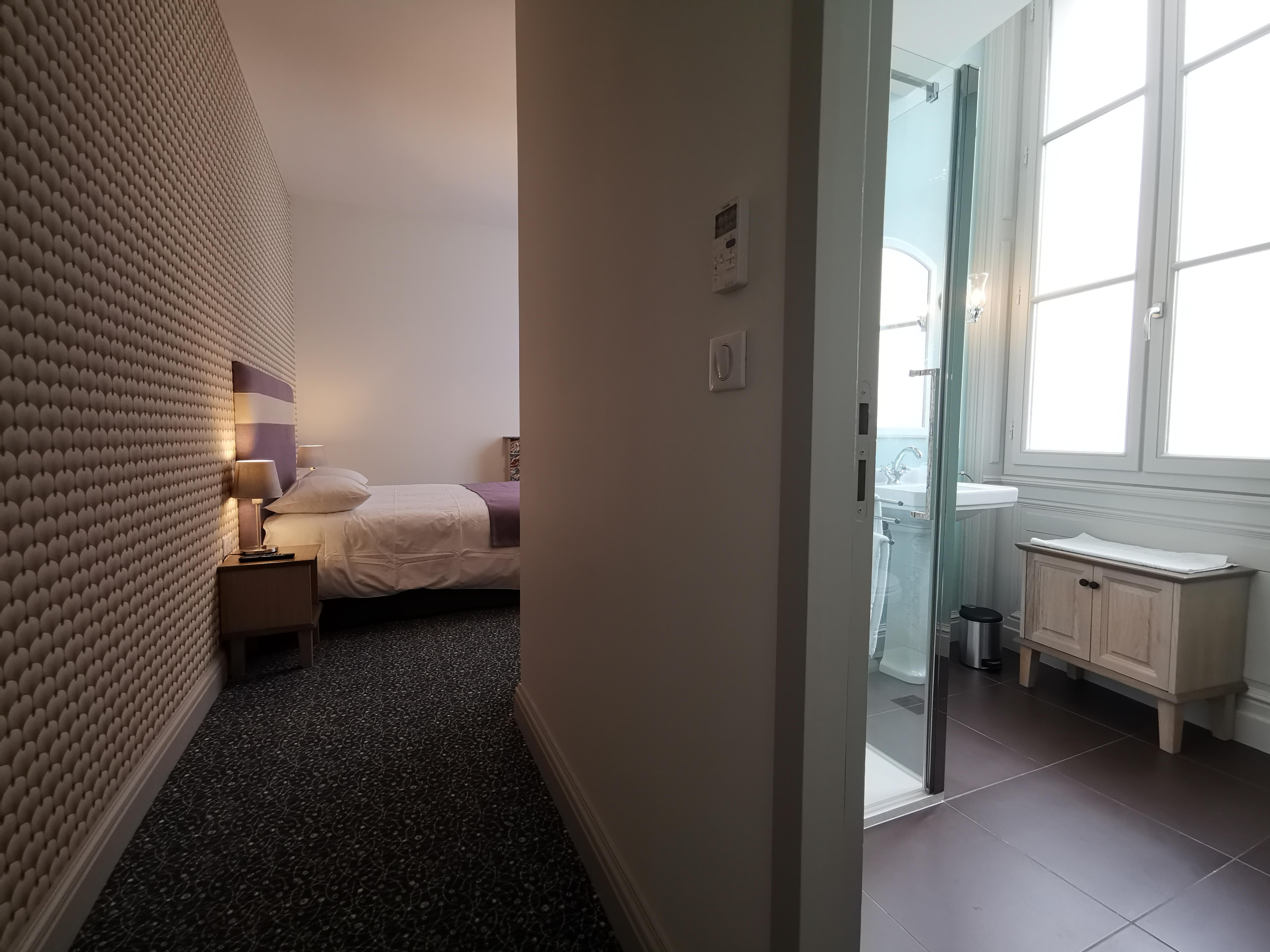 Hotel Heritage Коняк Екстериор снимка