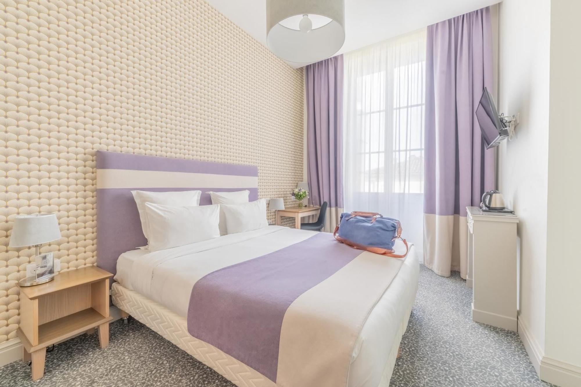 Hotel Heritage Коняк Екстериор снимка