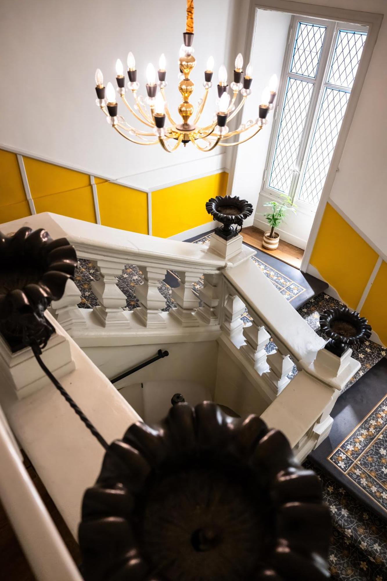 Hotel Heritage Коняк Екстериор снимка