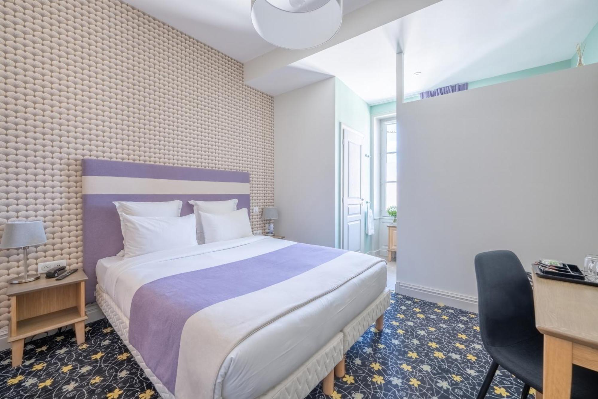 Hotel Heritage Коняк Екстериор снимка